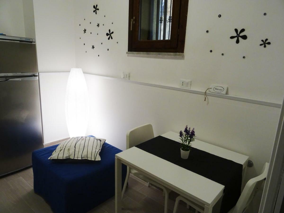 Around Cassaro Holiday House Palermo Ngoại thất bức ảnh