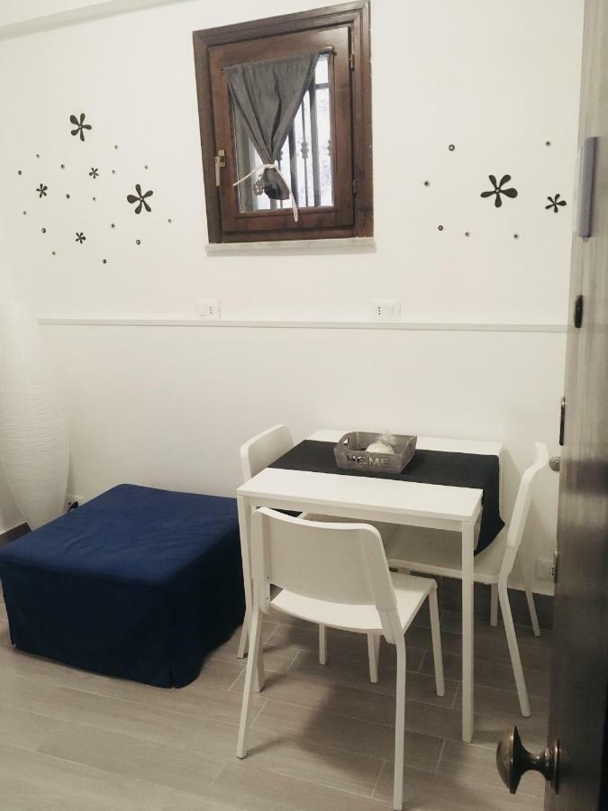 Around Cassaro Holiday House Palermo Ngoại thất bức ảnh